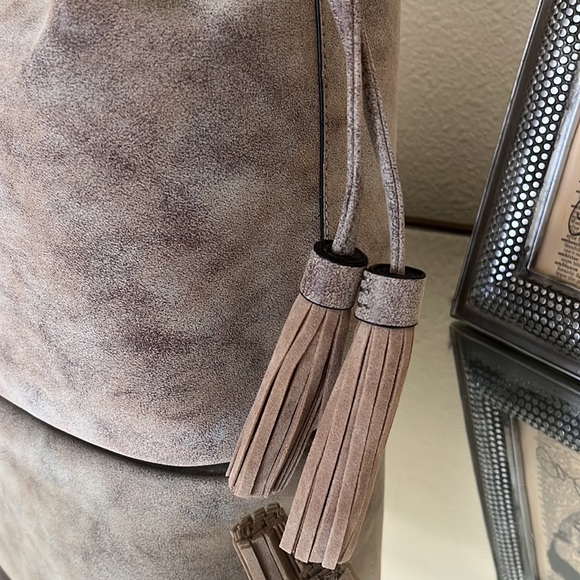 bucket purse - Picture 2 of 3